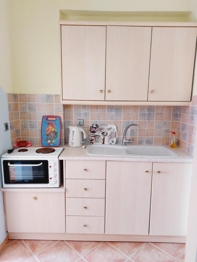 Leta Apartment *