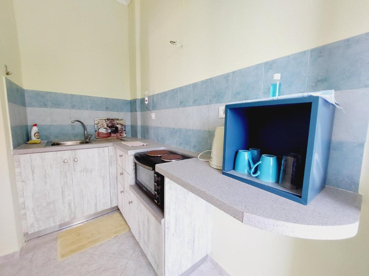 Leta Apartment *