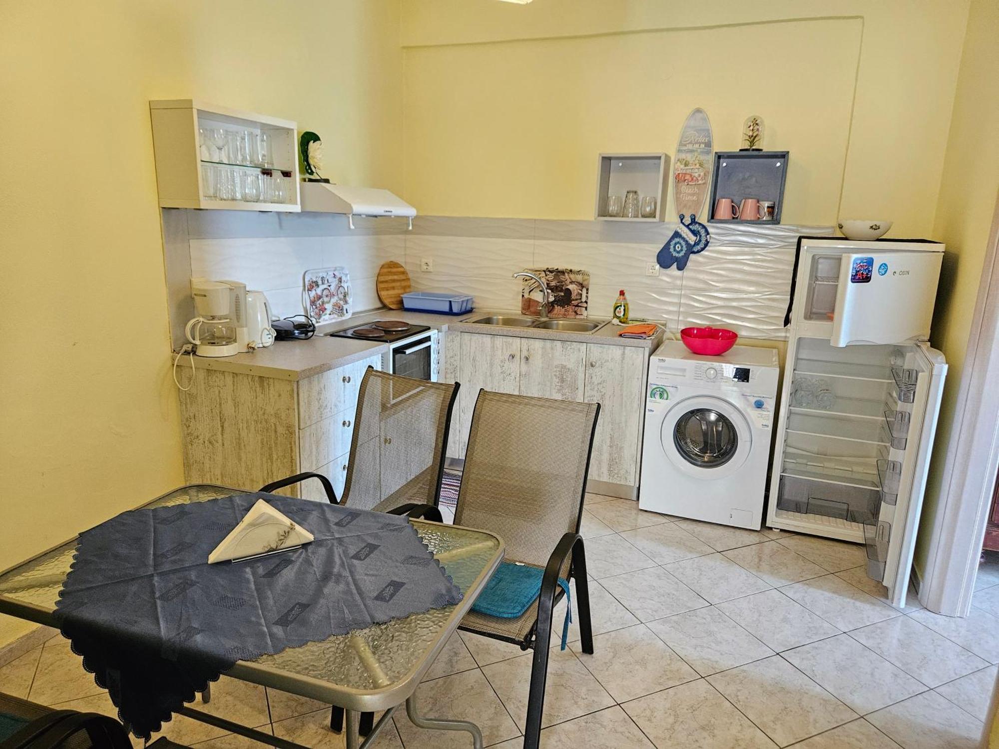 Leta Apartment Agios Georgios (Corfu)